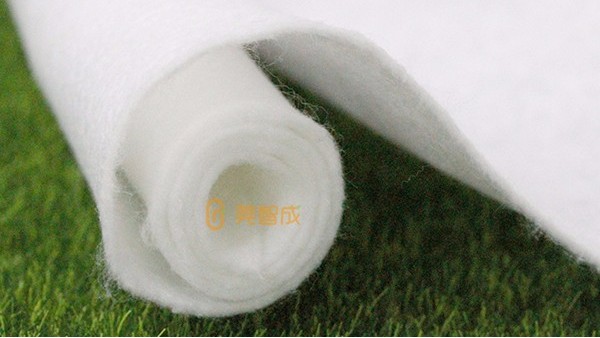 針刺無(wú)紡布生產(chǎn)廠家-有專業(yè)的研發(fā)團(tuán)隊(duì)