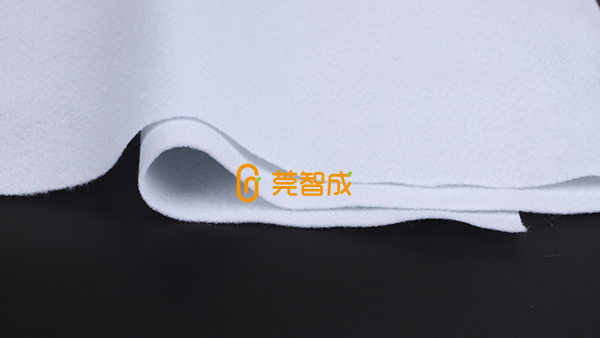 氈類(lèi)濾材針刺氈有什么特點(diǎn)？