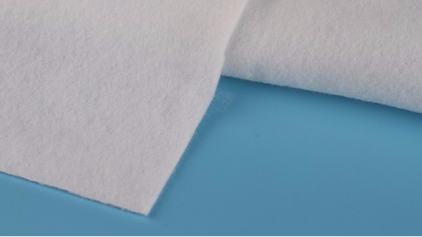 棉衣里的針刺棉是什么材料？